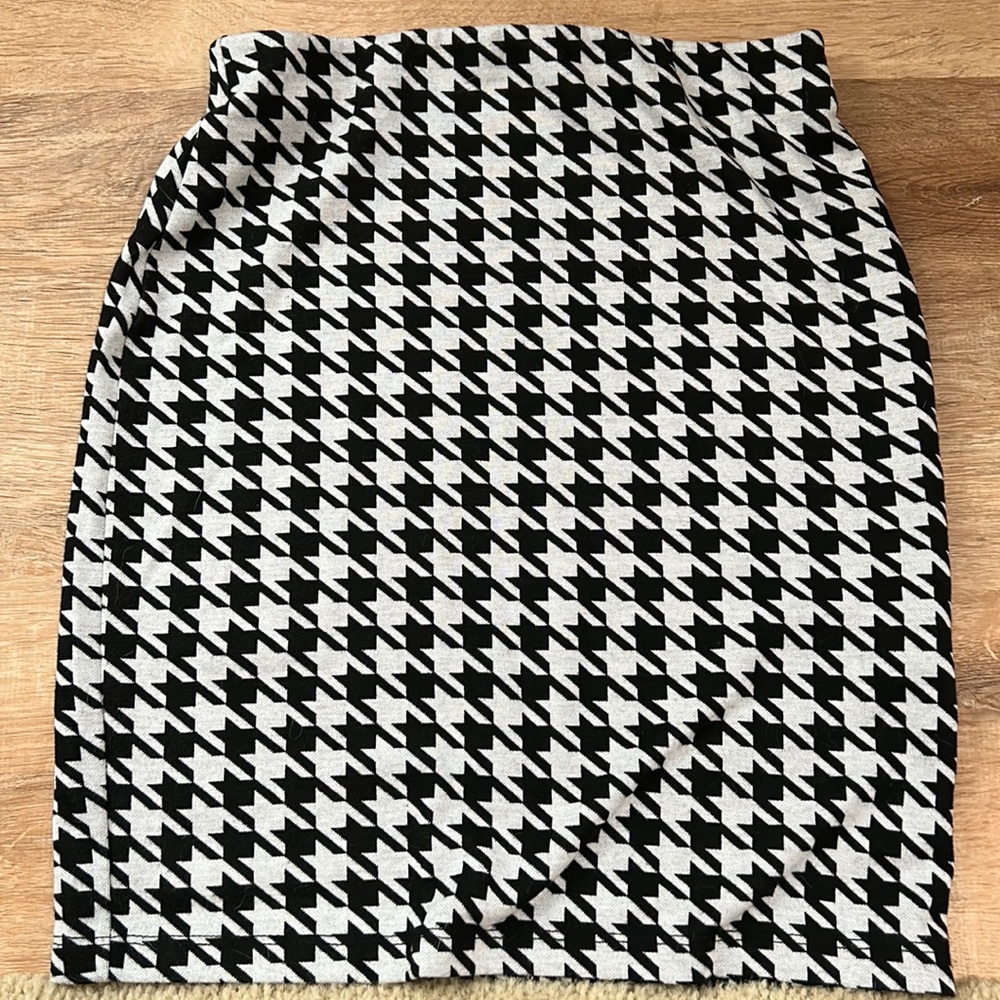 Zara Houndstooth Bodycon skirt